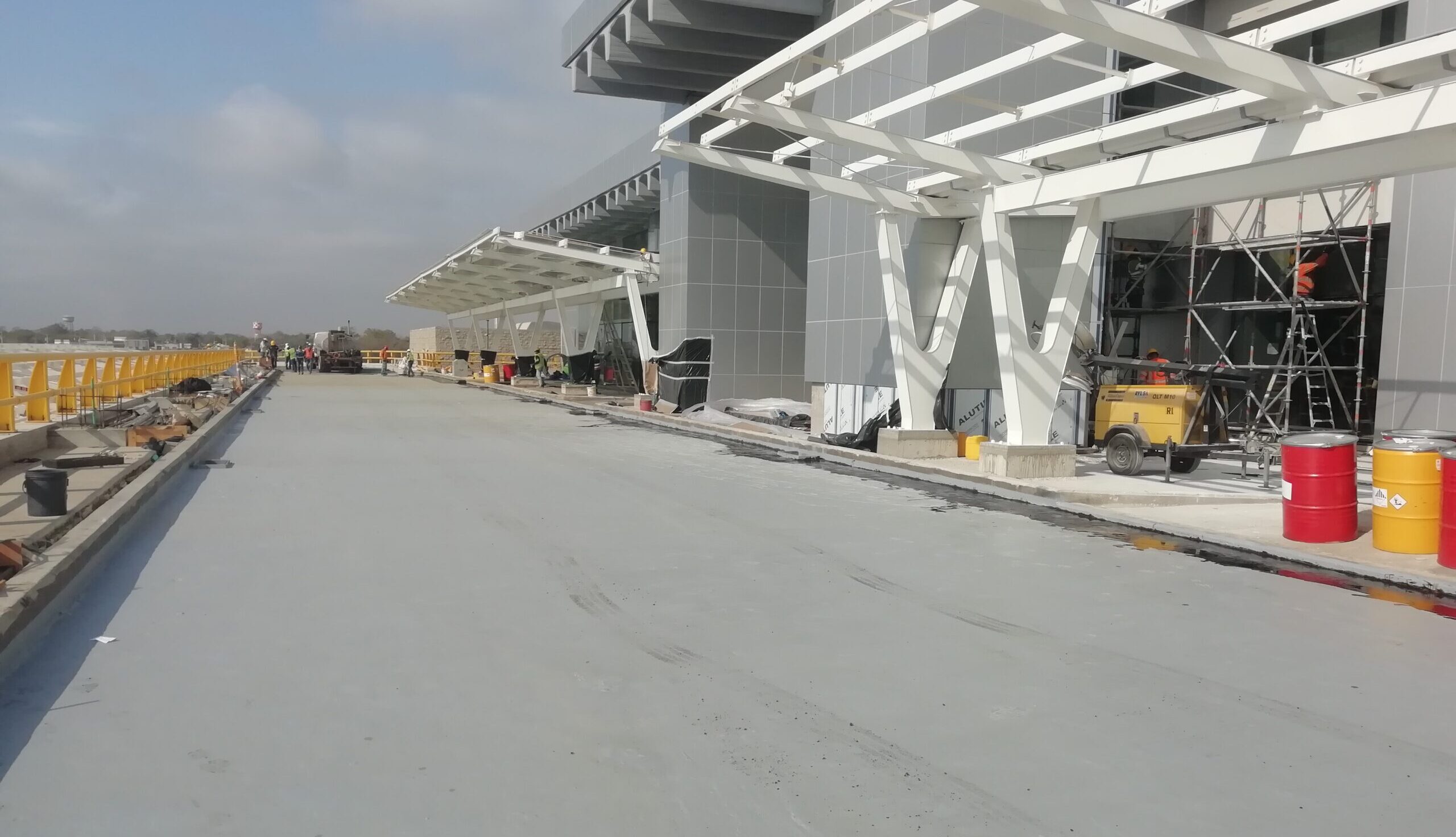Impermeabilización cubierta poliurea Aeropuerto de Barranquilla