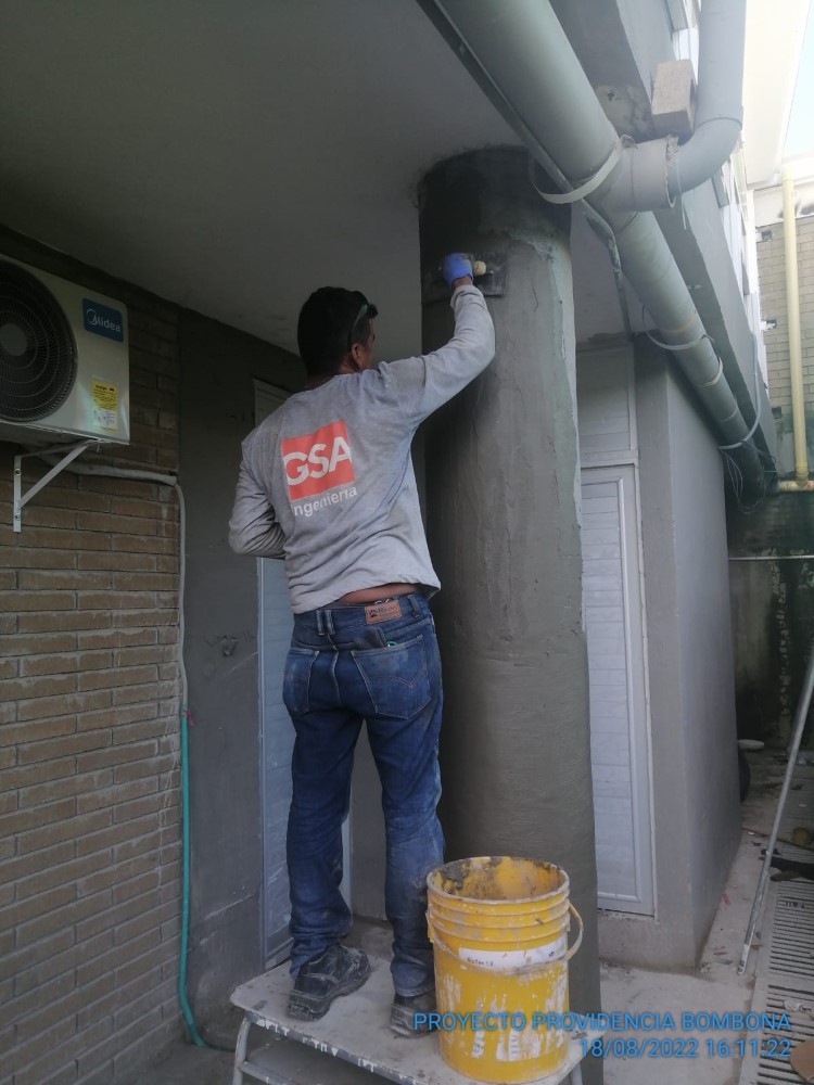 Reforzamiento columna SikaWrap 2