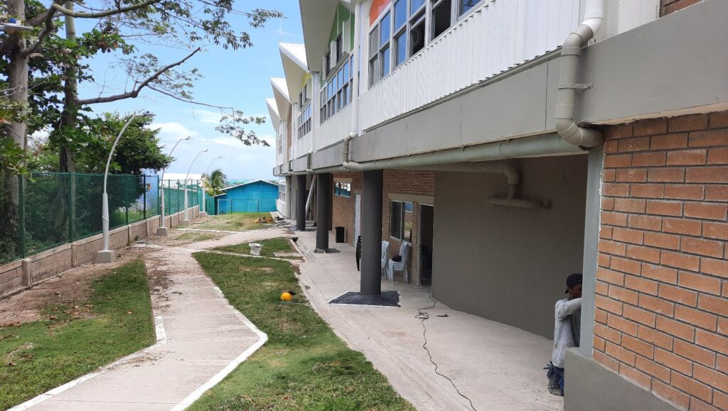 Recubrimiento Epoxico Colegio – Poliuretano