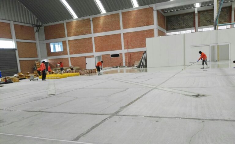 Piso de poliuretano cemento: piso de bodega – registro de obra 2, Bogotá
