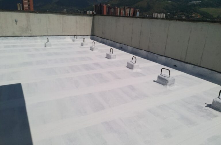 Impermeabilización acrílica reforzada (BUR): cubierta – registro de obra 15, Bello