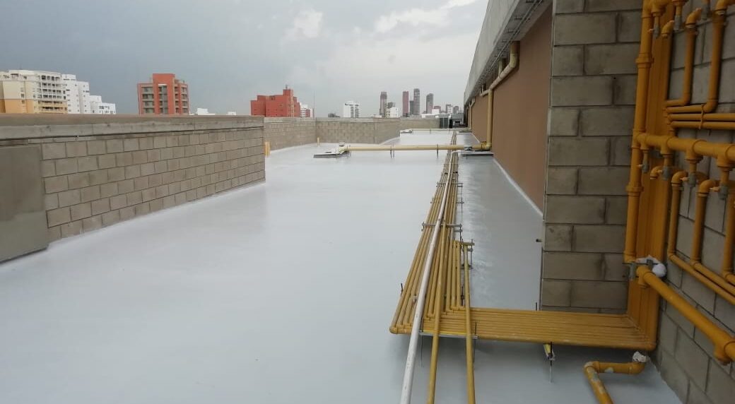 Impermeabilizacion Cubierta – Poliuretano en centro comercial, Barranquilla