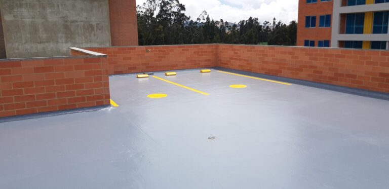 Impermeabilización de parqueadero con poliurea: parqueadero – registro de obra 13, Bogotá