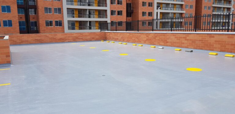 Impermeabilización de parqueadero con poliurea: parqueadero – registro de obra 12, Bogotá