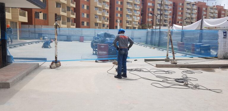 Impermeabilización de parqueadero con poliurea: parqueadero – registro de obra 11, Bogotá