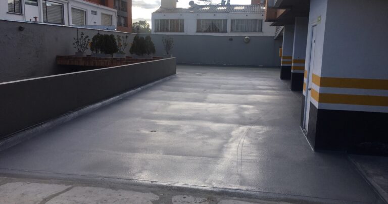 Impermeabilización de plataforma vehicular con poliurea: plataforma vehicular – vista general, Bogotá