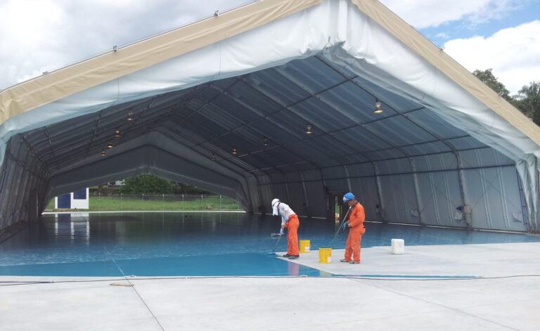 Piso epóxico con demarcación en un hangar de aviación de Melgar (Tolima) – foto 7