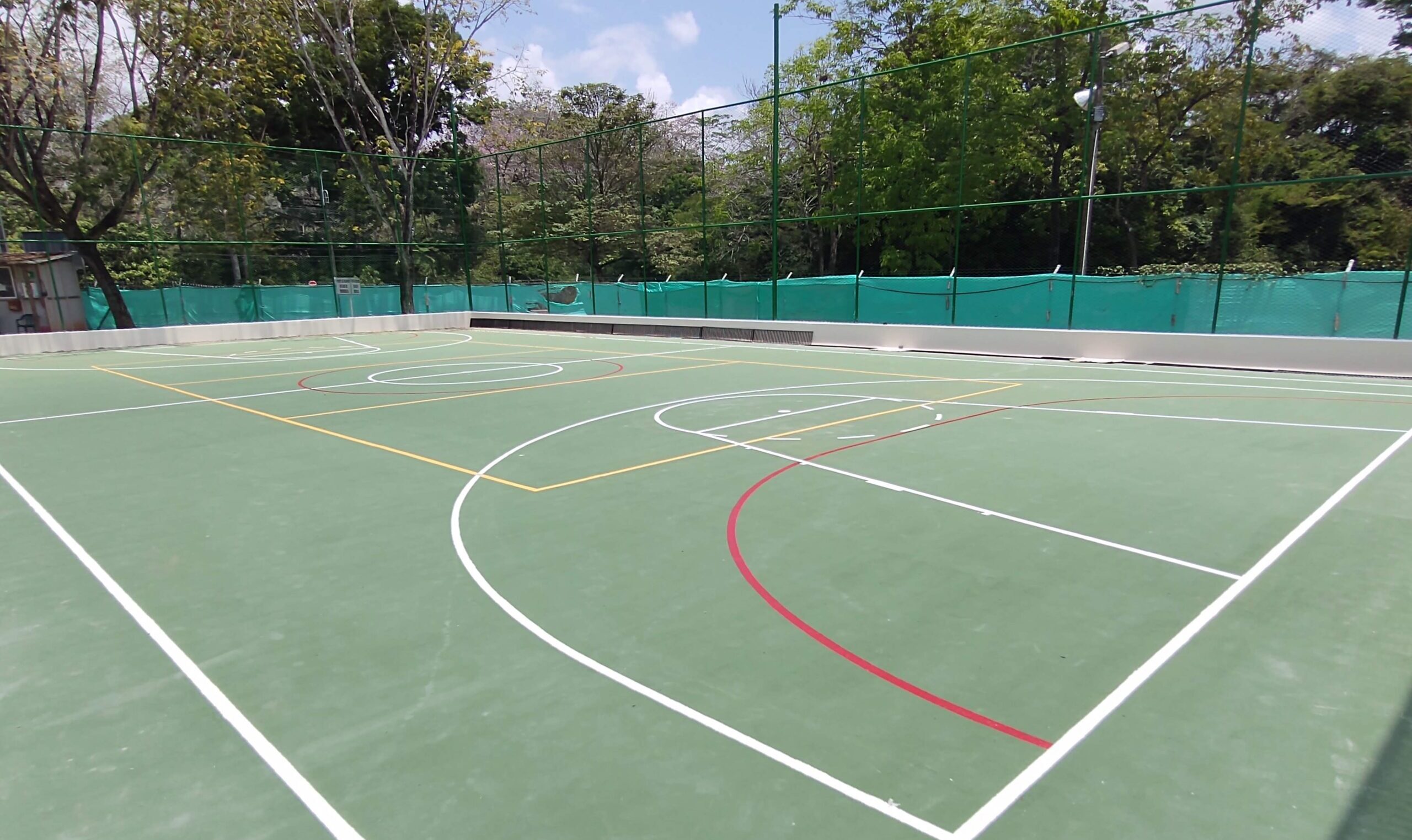 Piso Epoxico Cancha – Poliuretano + Demarcacion
