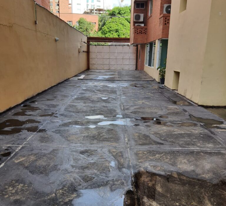 Impermeabilización de parqueadero con poliurea: parqueadero – registro de obra 5, Barranquilla