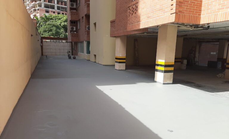 Impermeabilización de parqueadero con poliurea: parqueadero – registro de obra 13, Barranquilla