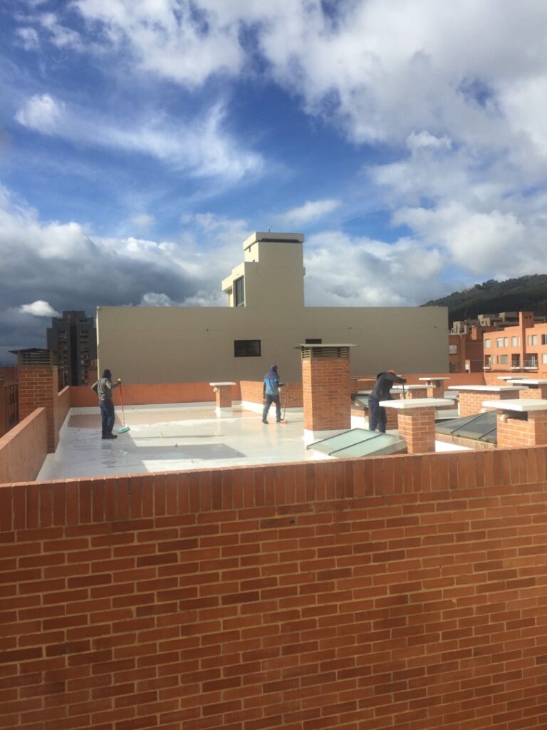 Impermeabilización con membrana PVC adherida: cubierta – registro de obra 9, Bogotá