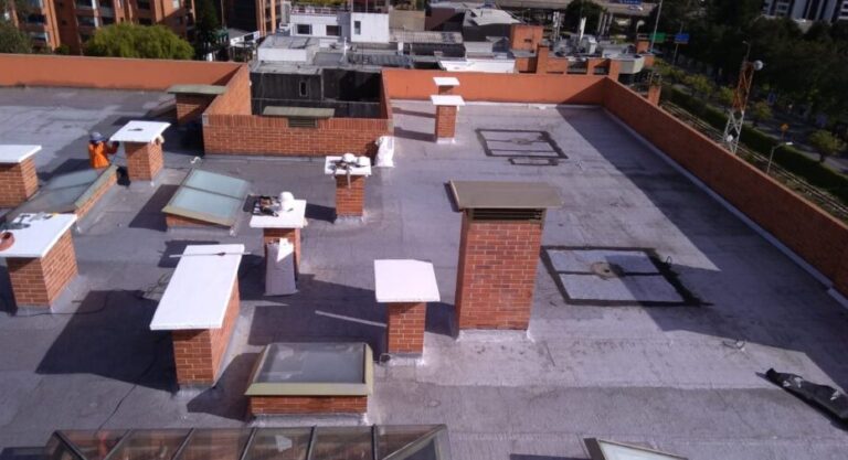 Impermeabilización con membrana PVC adherida: cubierta – registro de obra 8, Bogotá