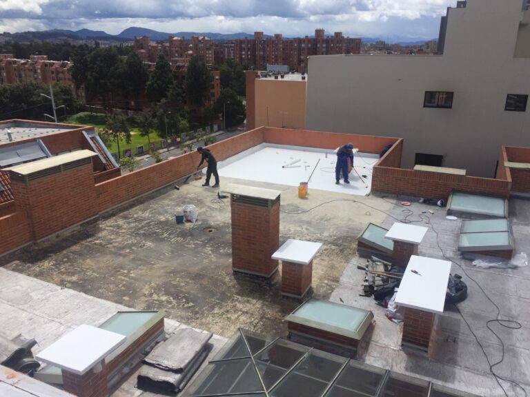 Impermeabilización con membrana PVC adherida: cubierta – registro de obra 6, Bogotá
