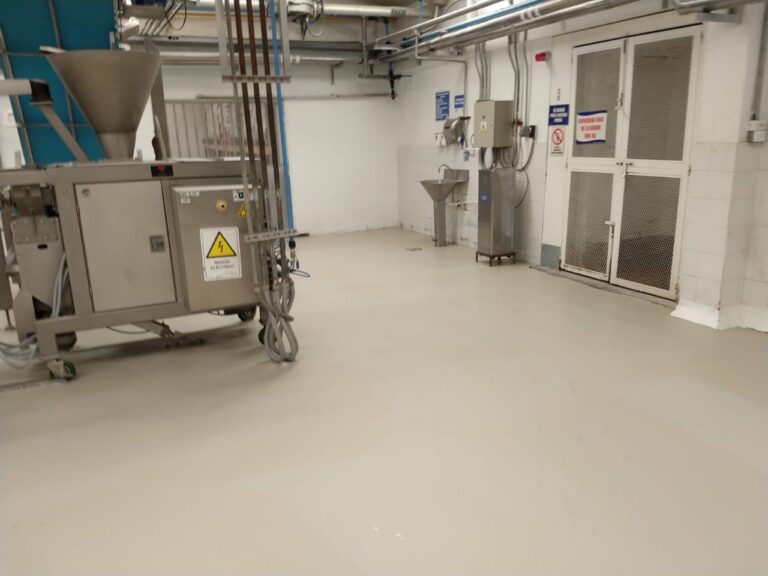 Piso de poliuretano cemento: piso de producción – registro de obra 4, Barranquilla