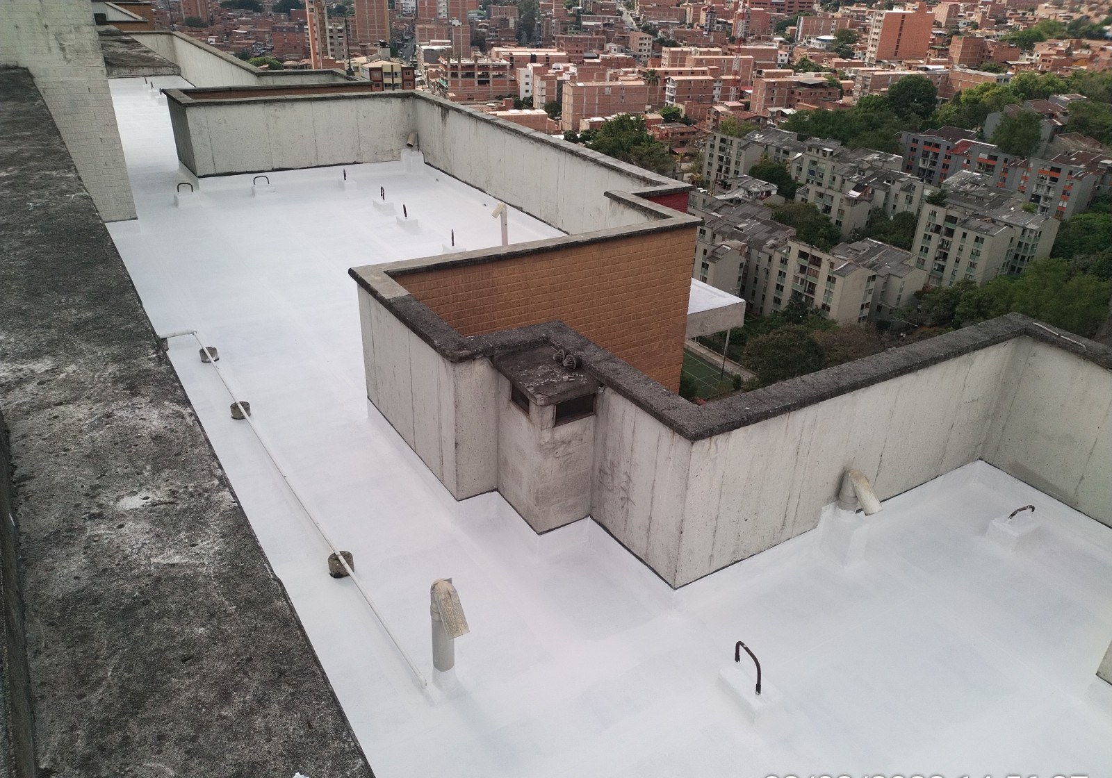 Impermeabilización acrílica — cubierta