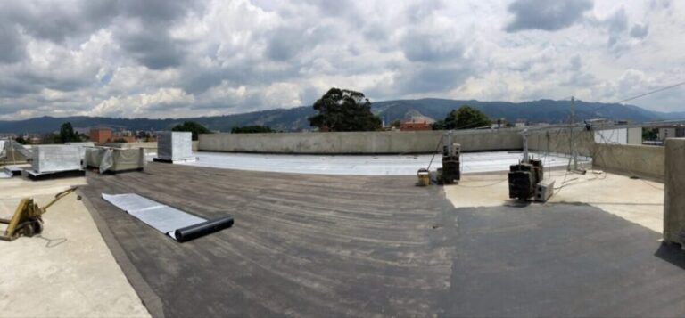 Impermeabilización con manto asfáltico: cubierta – vista general, Bogotá