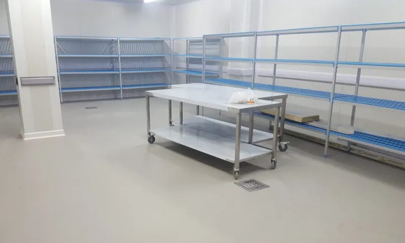 Cocina industrial Bogotá — piso poliuretano-cemento