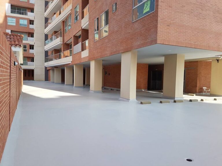 Impermeabilización de parqueadero con poliurea: parqueadero – registro de obra 2, Barranquilla
