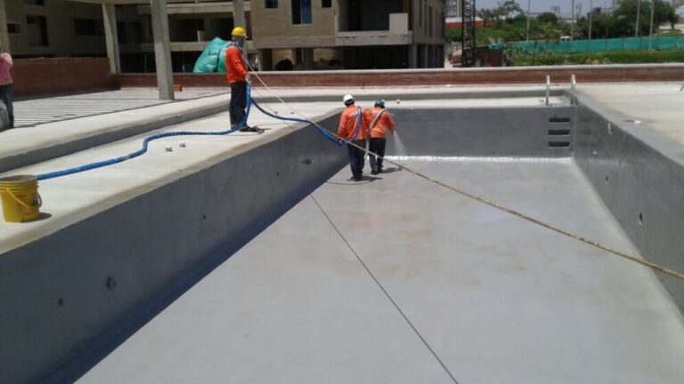 Impermeabilización con poliurea en caliente: vaso de piscina – registro de obra 4, Barranquilla