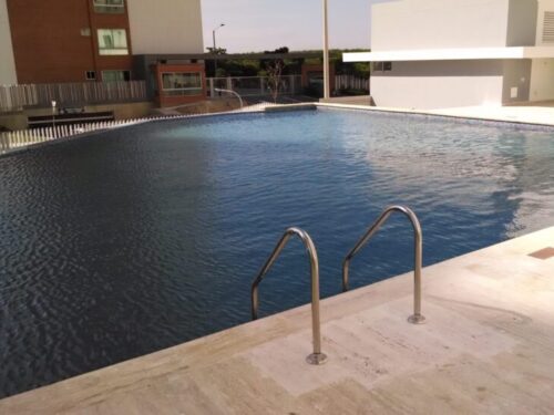Impermeabilización con poliurea en caliente: vaso de piscina – vista general, Barranquilla