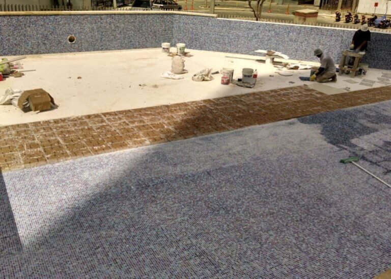 Impermeabilización con poliurea en caliente: vaso de piscina – registro de obra 11, Barranquilla