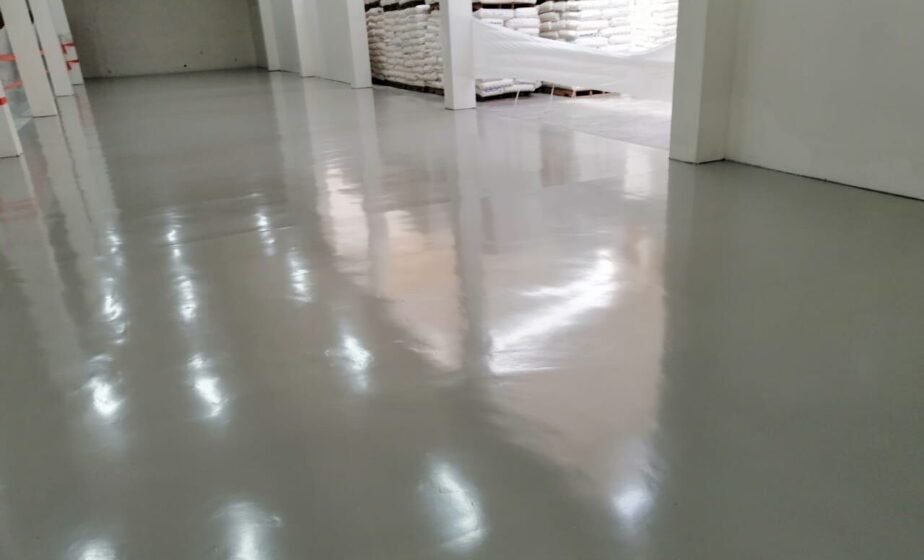Piso de poliuretano cemento: piso de planta – registro de obra 1, Cúcuta