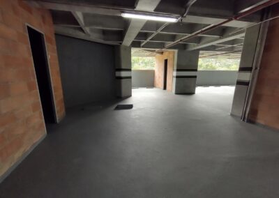 Losa de parqueadero impermeabilizada con poliurea pura por GSA Ingeniería