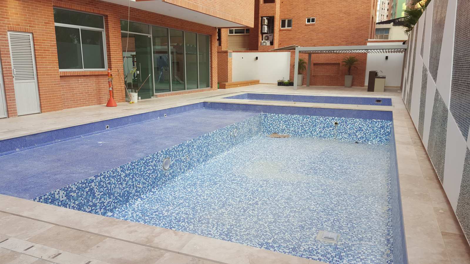 gsa-proyecto-piscinas-pvc-sarnafil-baq-01 Piscina impermeabilizada con membrana PVC por GSA Ingeniería en Barranquilla