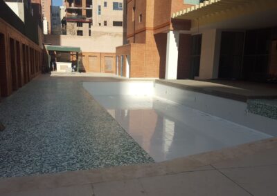 Piscina con membrana PVC terminada por GSA Ingeniería antes del llenado