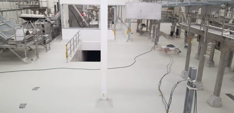 Piso de poliuretano cemento: piso de producción – registro de obra 4, Barranquilla