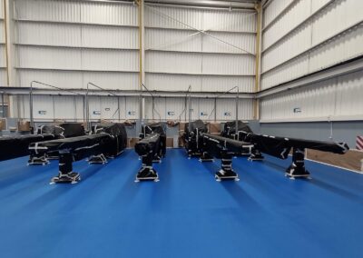 Área de producción con piso industrial de poliuretano cemento azul en Barranquilla, GSA Ingeniería